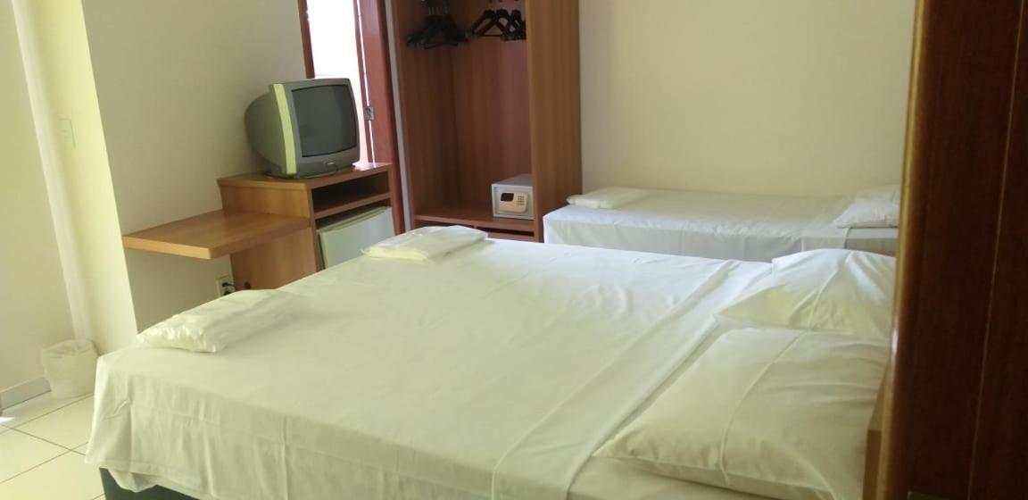 Hotel Golden Dolphin Grand Hotel 111 กัลดัสโนวัส ภายนอก รูปภาพ